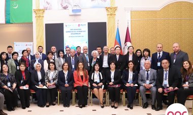 “Nar”ın dəstəyi ilə Azərbaycan dili və ədəbiyyatı üzrə beynəlxalq simpozium keçirildi