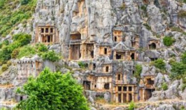 Antalyanı Santa Klausun izi ilə kəşf edin – FOTOLAR