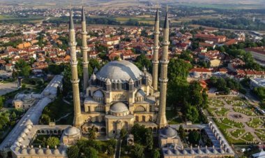 Turistlərin heyran qaldığı Səlimiyyə məscidi - FOTO