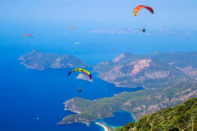 Türkiyə ilk üç ayda turizmdən rekord gəlir götürüb