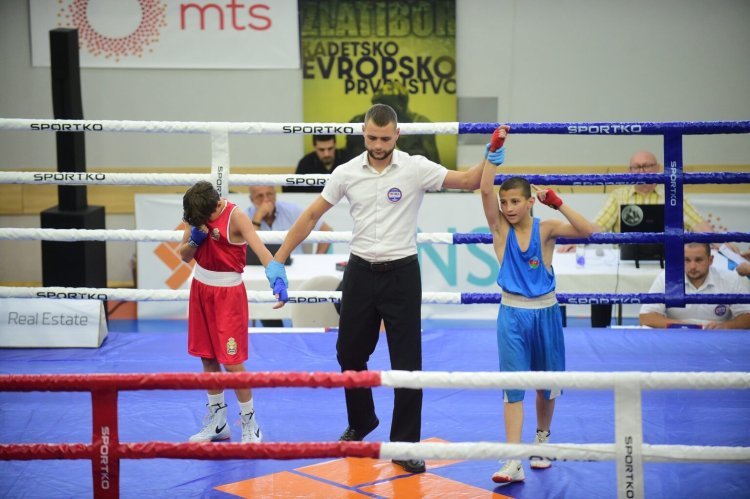 Avropa birinciliyi: Azərbaycanın 13 boksçusu finalda mübarizə aparacaq, 9-u bürünc medal qazanıb