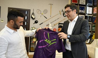 Gənclər və idman naziri Fərid Qayıbov xaricdə yaşayan Azərbaycan əsilli idmançılarla görüşlər keçirib