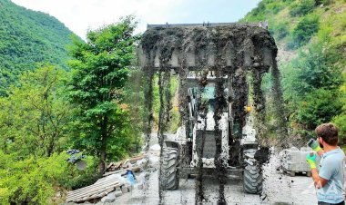 Kəlbəcər şəhərinin daxili yollarının tikintisi sürətlə və keyfiyyətlə davam etdirilir  - VİDEO/FOTO