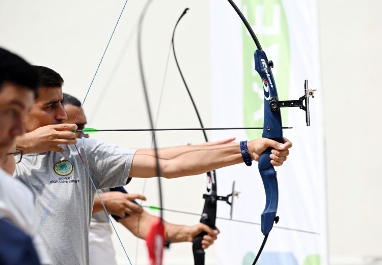 Avqustun 8-də dövlət qurumlarının əməkdaşları arasında kamandan oxatma yarışı keçirilib.