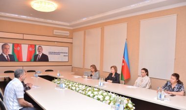 Bahar Muradova Şamaxıda vətəndaşların müraciətlərini dinləyib