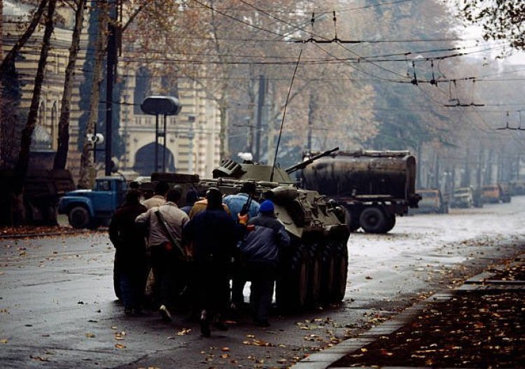 Gürcüstanda etirazlar şiddətlənir