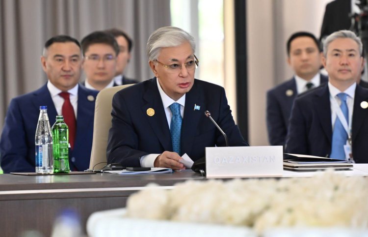 Qazaxıstan prezidenti TTD-də dahi türk şairindən sitat gətirib:  “Türkün Türklə ədavətə haqqı yox!”