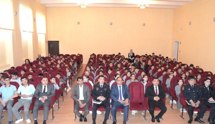 Uşaq Hüquqları Aylığı çərçivəsində Naftalanda hüquqi-maarifləndici tədbir keçirilib