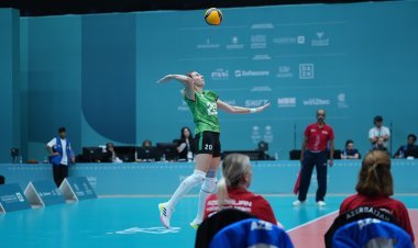 Qadın voleybolçulardan ibarət Azərbaycan milli komandası VI İslam Həmrəyliyi Oyunlarında finala vəsiqə qazanıb