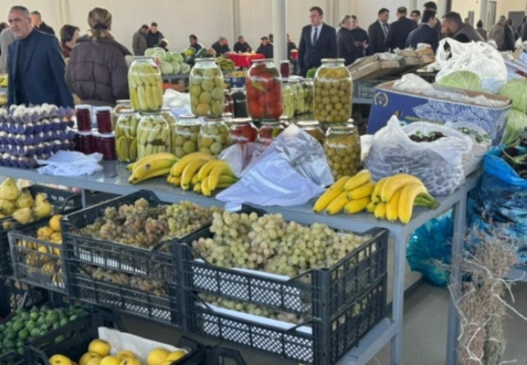 Ağdamın Kəngərli kəndində bazarın açılışı olub, Zəfər yarmarkası keçirilib VİDEO