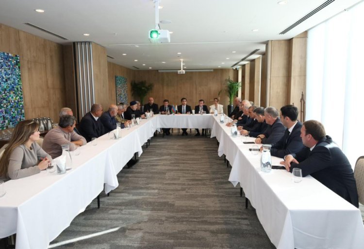 Ağdam şəhərində Zəfər Günü ilə əlaqədar dəyirmi masa keçirilib