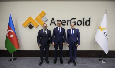 Zakir İbrahimov 4-cü “Yüksəliş” müsabiqəsinin qalibləri ilə Mentorluq proqramının yekunlarına dair görüş keçirib