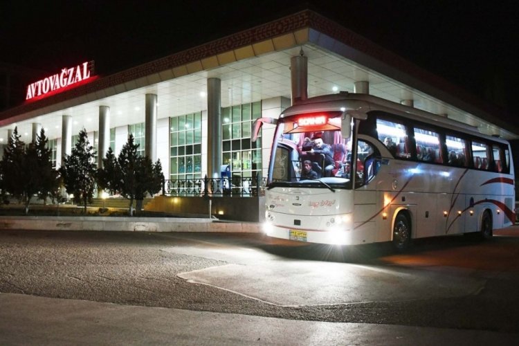 İran ərazisindən keçən Bakı-Naxçıvan avtobus reysləri dayandırılıb