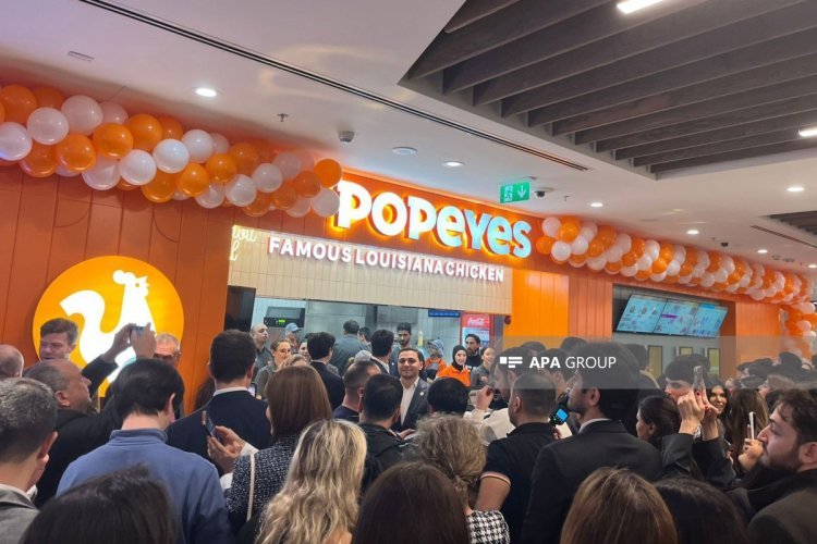 “Crescent Mall”da “Popeyes Azerbaijan” restoranının açılışı olub - FOTO