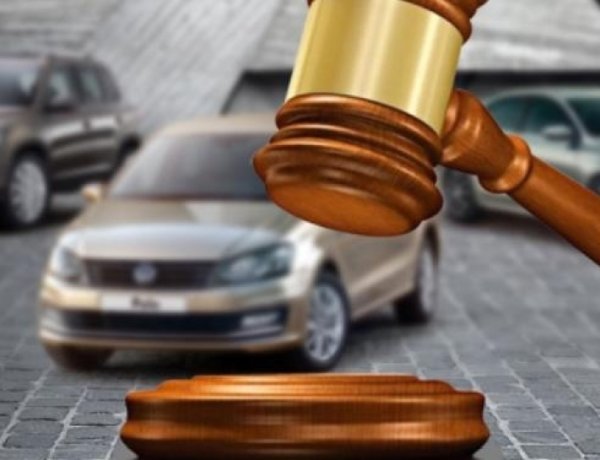 Hərracda 11 nəqliyyat vasitəsi satılıb