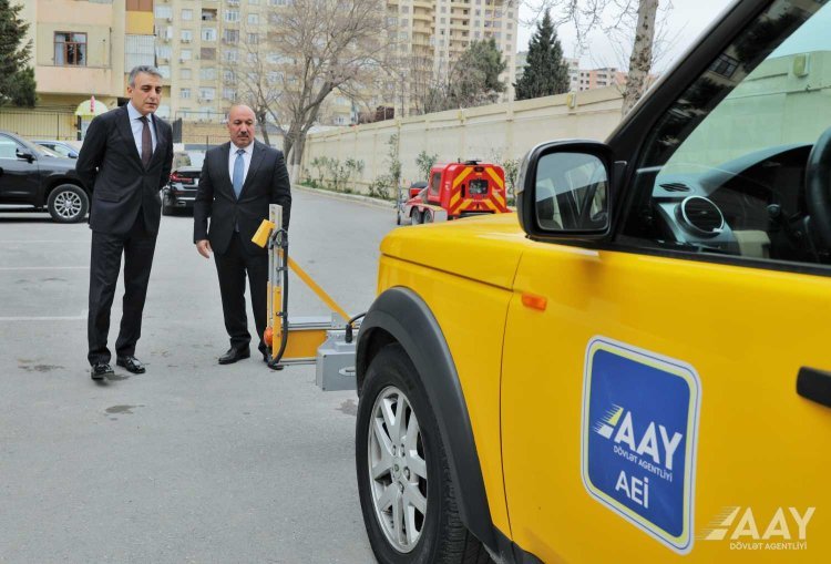 İdarə Heyətinin sədri Vüsal Nəsirli institut və laboratoriyanın fəaliyyətini nəzərdən keçirib FOTO