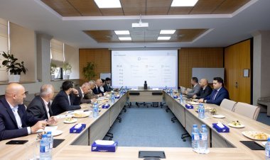 “AzInTelecom”un rəhbərliyi RİNN yanında İctimai Şuranın üzvləri ilə görüşüb